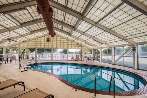 Hotel Quality Suites Lake Charles
