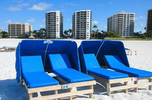 Island Winds #501 Apartment