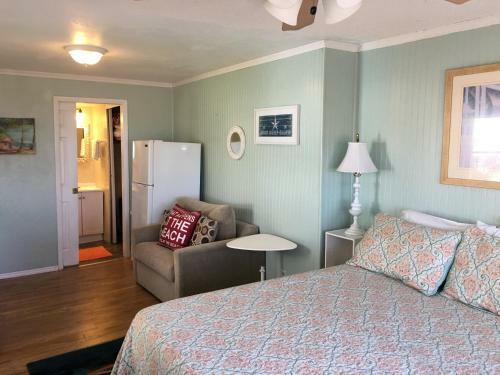 Apartamentos Sun N Fun Beachfront Vacation Rentals