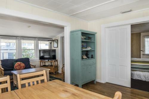 Apartamentos Sun N Fun Beachfront Vacation Rentals