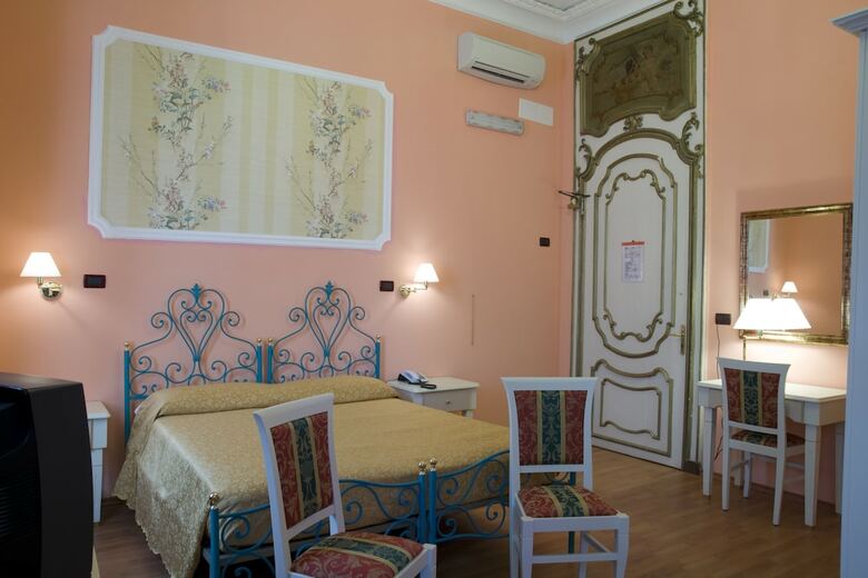 Hotel Principi D Acaja
