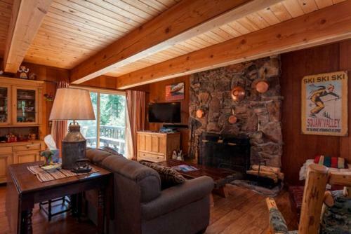 Gordon Pet Friendly Cabin