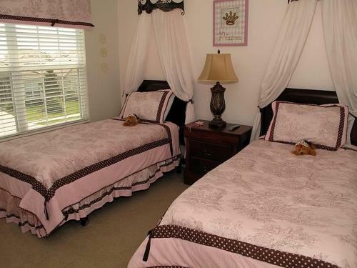 Villa 2588 Archfeld Windsor Hills