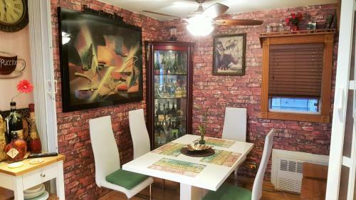Hostal Guesthouse By The Ocean