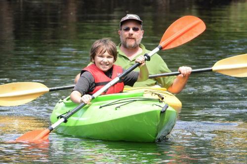 Lake George Escape 28 Ft. Cabin 9