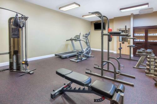 Hotel Hawthorn Suites Bloomington