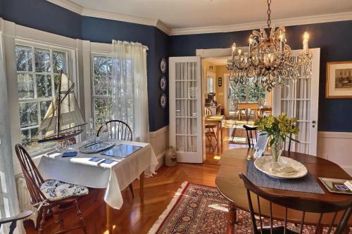 Bed & Breakfast The Carriage House Inn