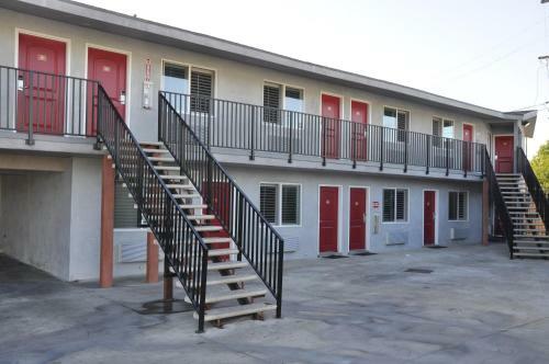 Clover Motel