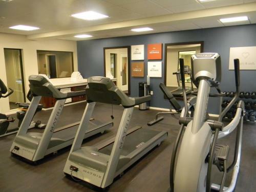 Hotel Comfort Suites-youngstown North