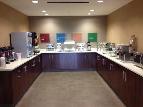 Hotel Comfort Suites-youngstown North