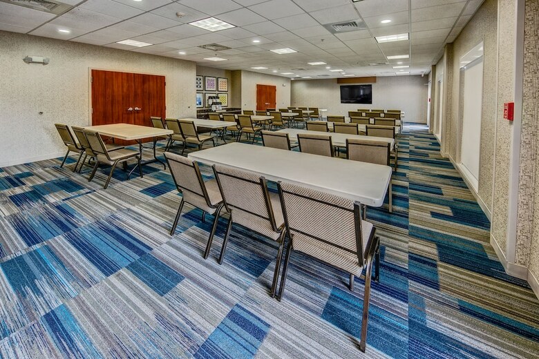 Hotel Holiday Inn Express & Suites Cookeville