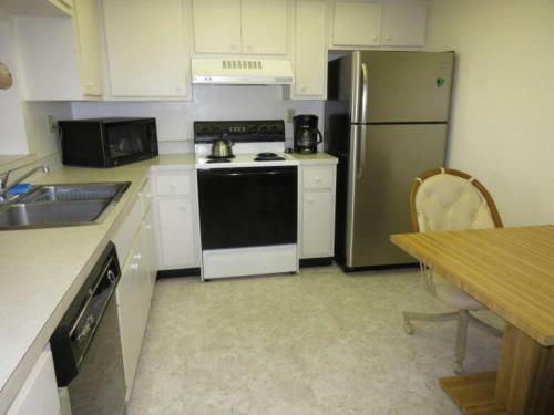 Sandarac #411a Apartment