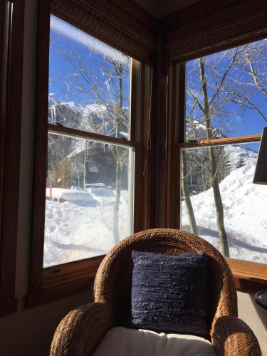 Snowcreek # 883