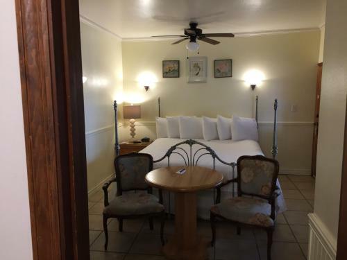 Hotel Catalina Island Seacrest Inn