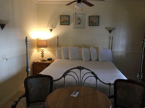 Hotel Catalina Island Seacrest Inn