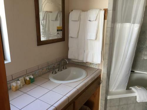 Hotel Catalina Island Seacrest Inn