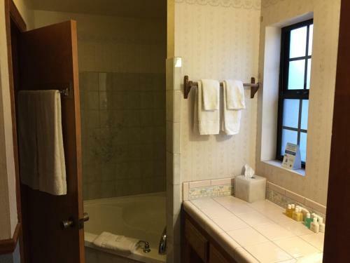 Hotel Catalina Island Seacrest Inn