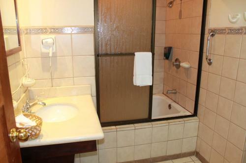 Hotel Sportsmens Lodge