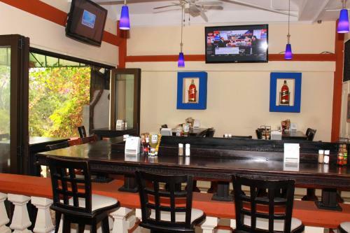 Hotel Sportsmens Lodge