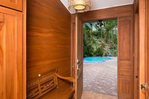 Macaw Villa