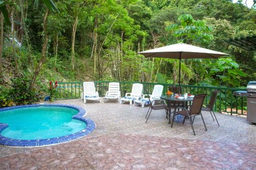 Macaw Villa
