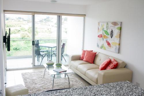 Luxurious Two Bedroom Apartment