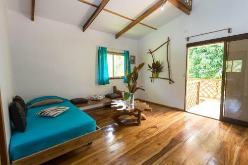 Passion Fruit Lodge