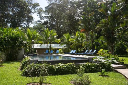 Passion Fruit Lodge