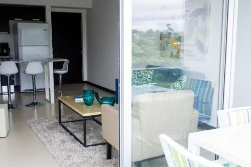 Apartamento Charming Two Bedroom With River View