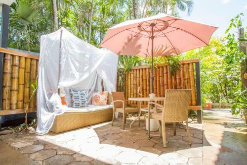 Tamarindo Village Hotel