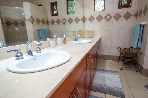 Apartamento Luxury Pool View Beach Access - M16
