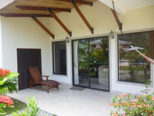 Quepos Tropical Villa #4