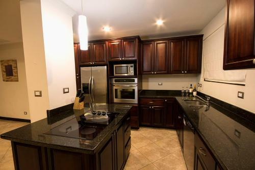 Apartamento Monaco Condominiums