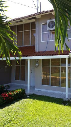 Condominio Tropical Jac�