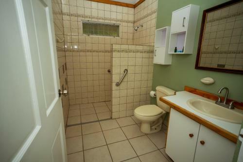 Hostal Casa De Piedra Escaz�