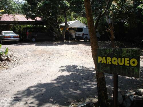 Hostal Casa De Piedra Escaz�