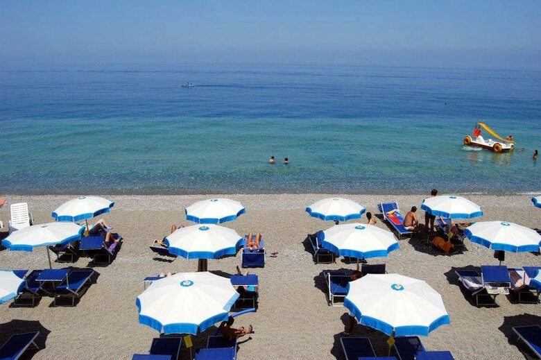 Hotel Corallo Calav�
