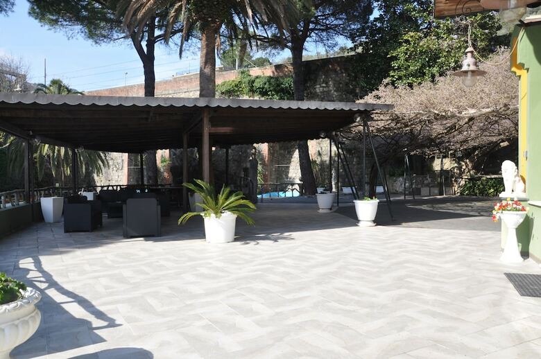 Residence Hotel Moneglia