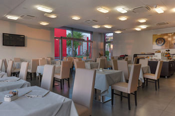 Hotel Maranello Village