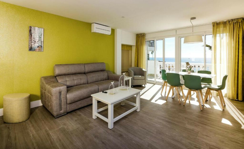 Hotel Apartamentos Perla Marina