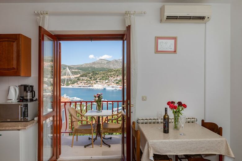 Hotel Villa Valjalo