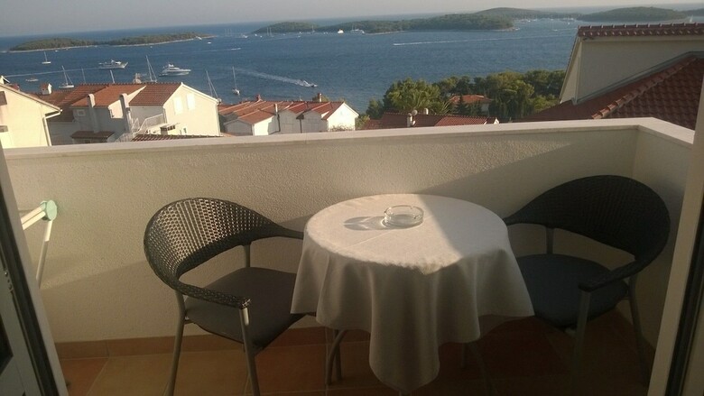 Apartamento J & B Holiday House
