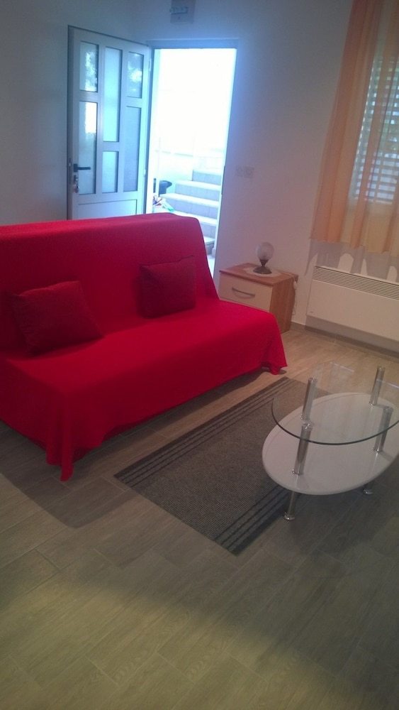 Apartamento J & B Holiday House