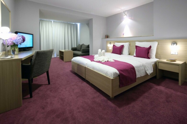 Hotel Velaris