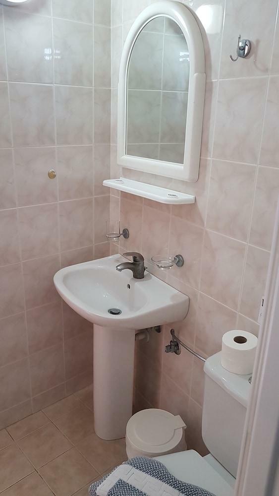 Apartments Camari Garden Hotel