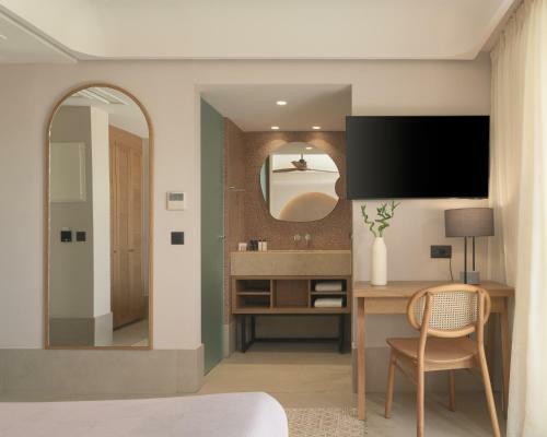 Hotel Paralos Venus Suites Adults Only