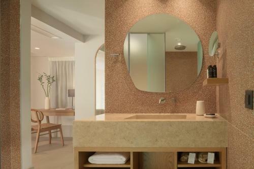 Hotel Paralos Venus Suites Adults Only