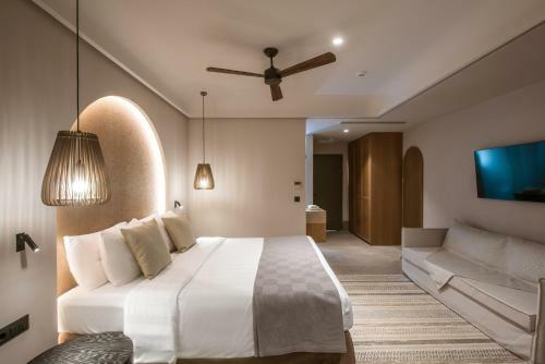 Hotel Paralos Venus Suites Adults Only