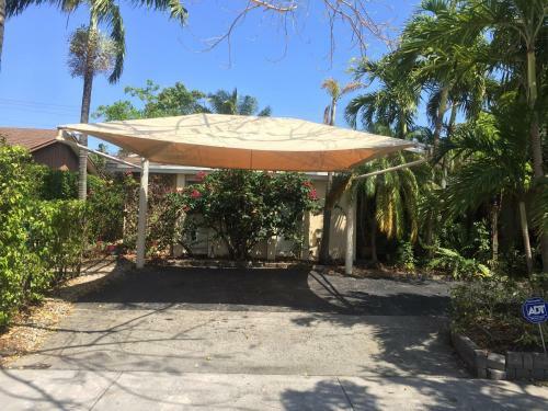 Secluded Pool Home In A Gated Community