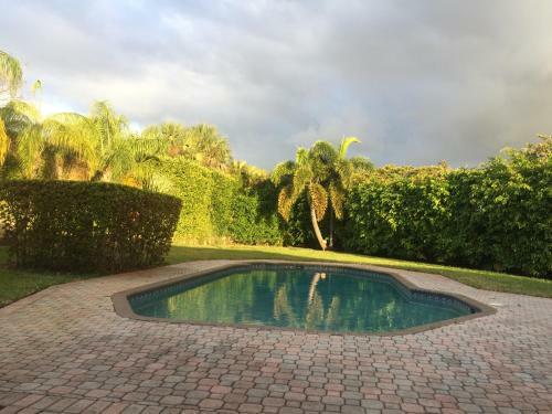 Secluded Pool Home In A Gated Community
